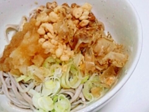 さっぱり美味しい　納豆と大根おろしの冷やし蕎麦